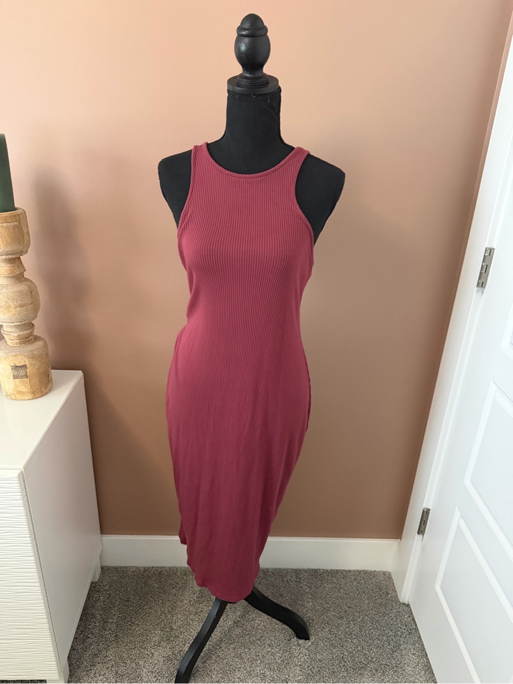 Express Ribbed Sleeveless Midi Dress in Dusty Rose